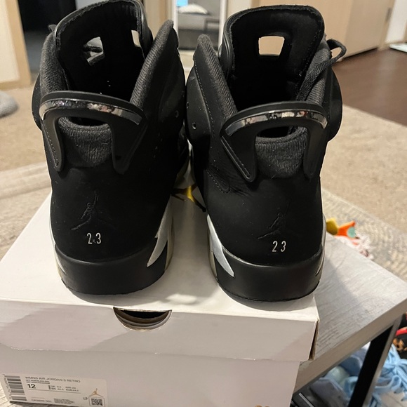 Air Jordan 6 Retro Chrome DX2836-001 M10.5 - Picture 3 of 6